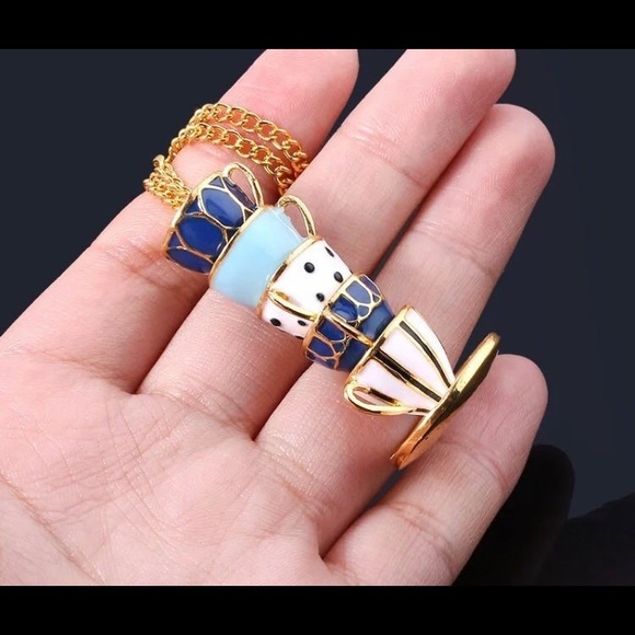 Gorgeous blue and white enamel coated tea cup set - Picture 12 of 12